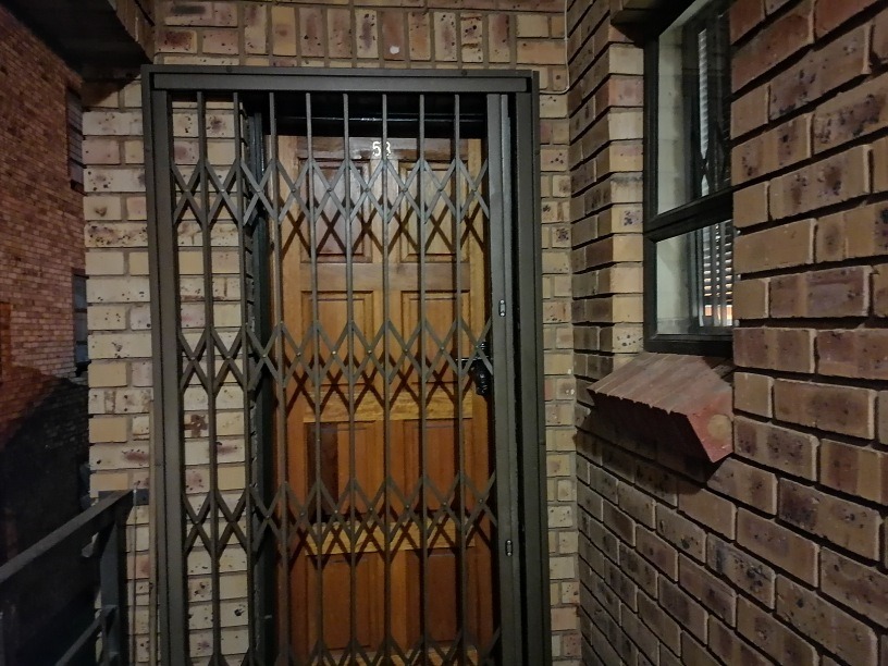 2 Bedroom Property for Sale in Potchefstroom North West